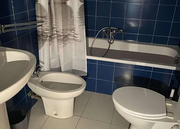4mir11jaune- T2 En Duplex Idealement Situe Pour 4 Personnes Collioure